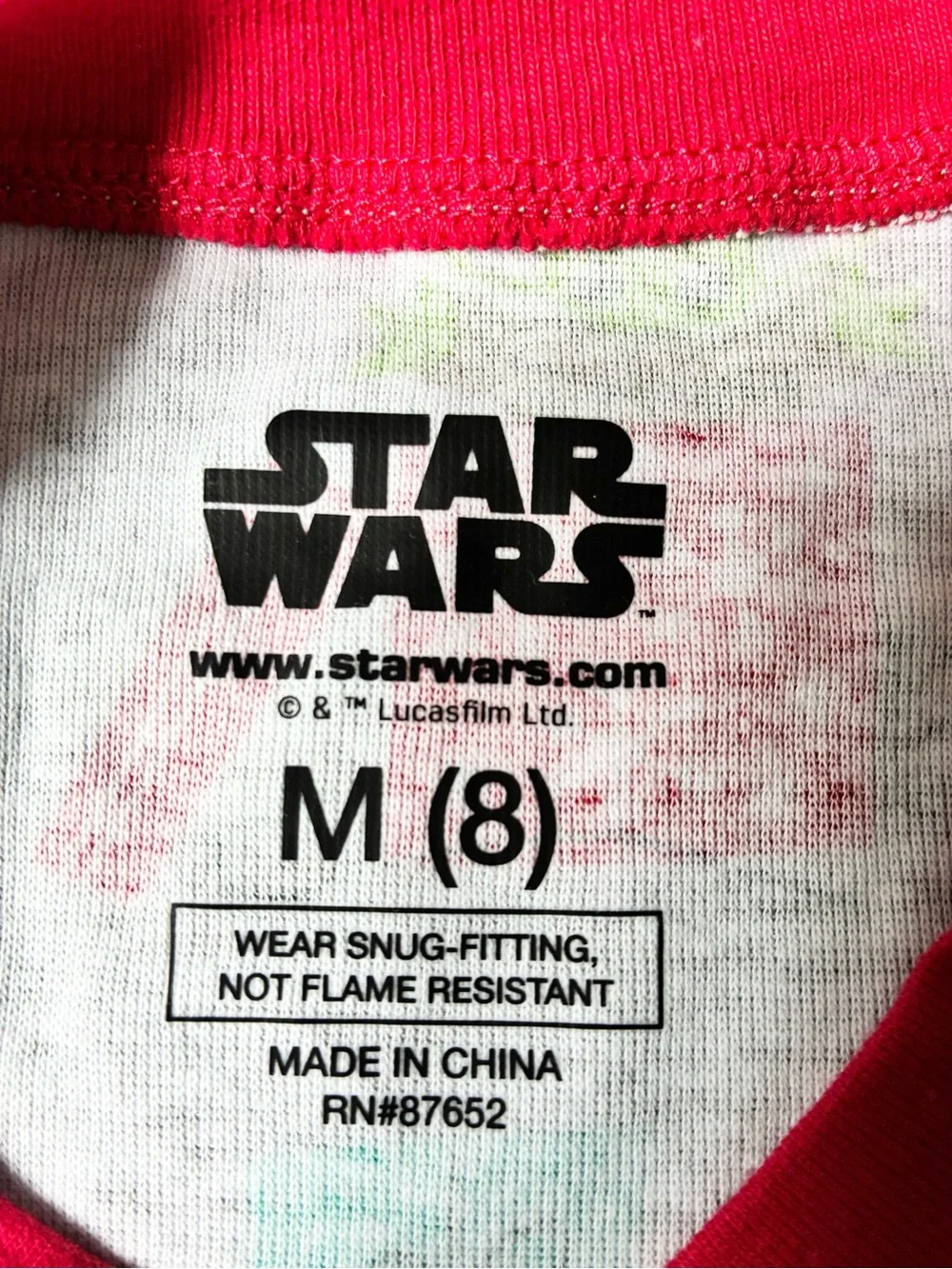 NWT - Old Navy x Star Wars Mandalorian Christmas PJ Set (Grey/Red/Green) Size 8